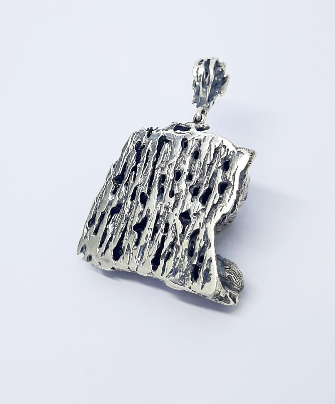 Wildlife sterling silver pendant