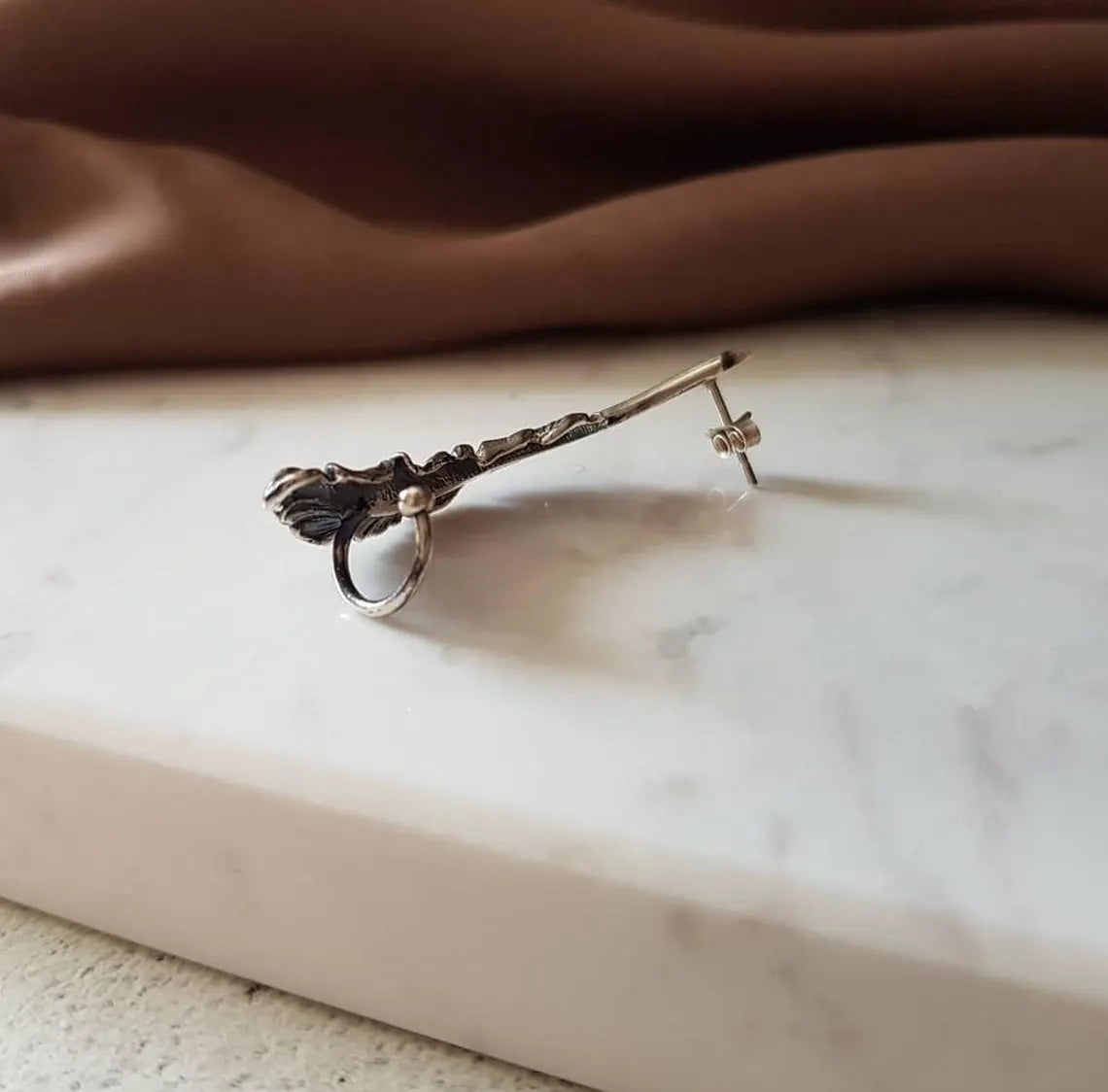 Non pierced feather ear cuff in silver