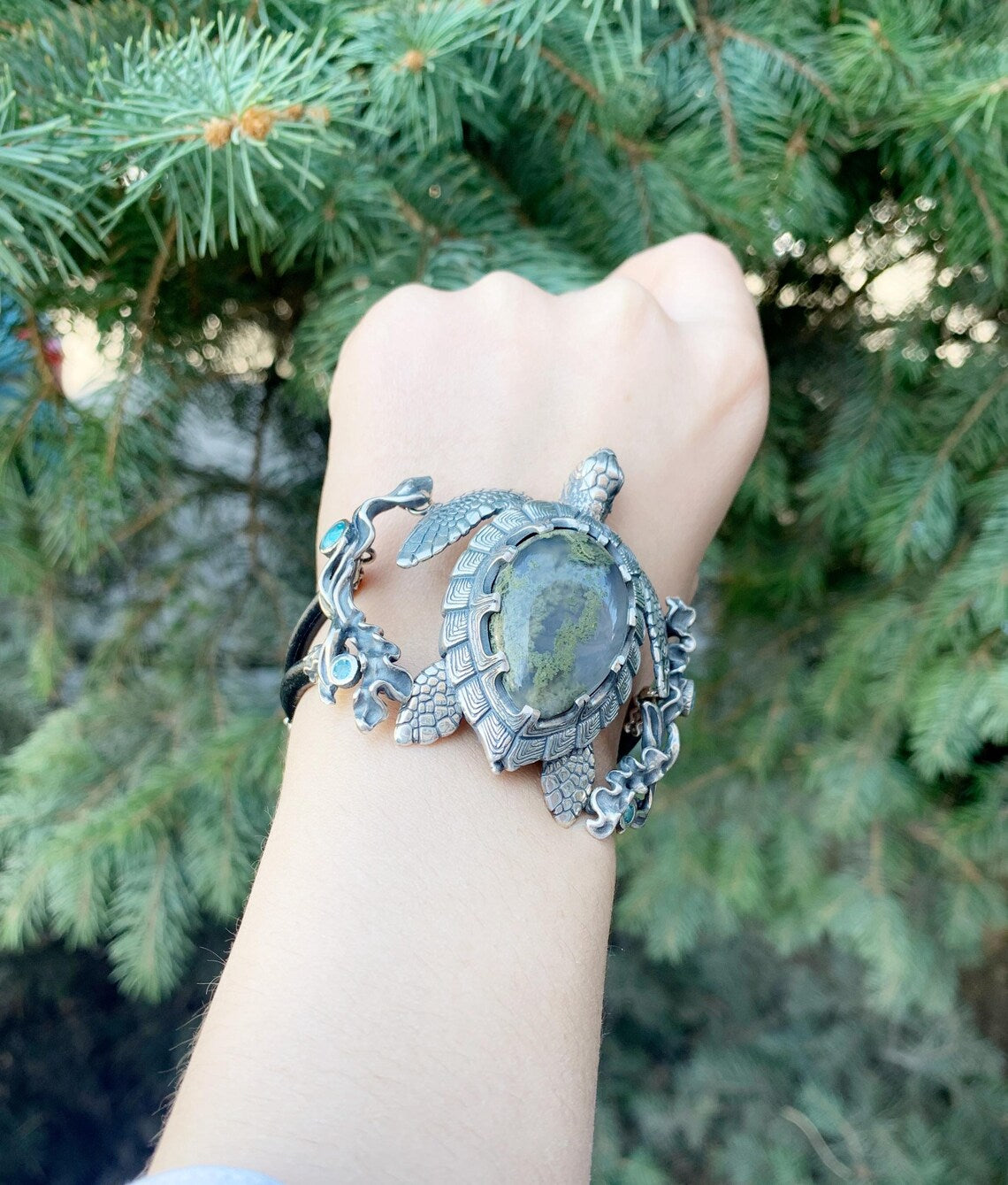 Moss agate turtle bracelet