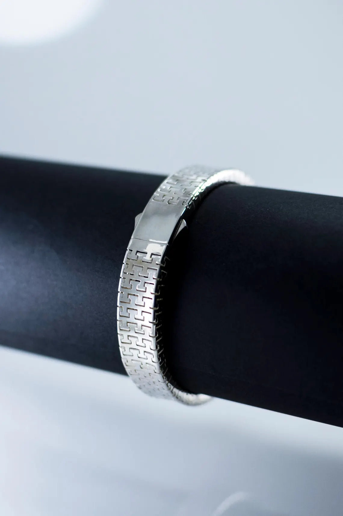 Unisex sterling silver bracelet