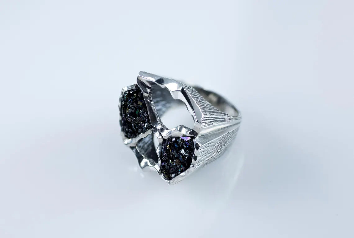 Earth Element silver jewelry set detail