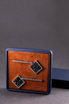 Iridescent carborundum silver jewelry set detail