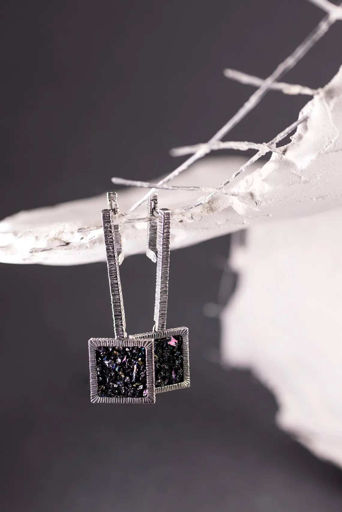 Modern carborundum jewelry set close-up