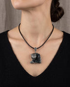 Large animal pendant necklace