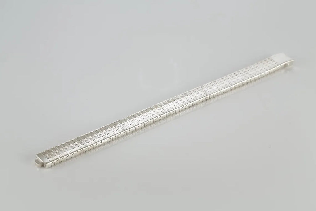 Elegant silver bracelet gift