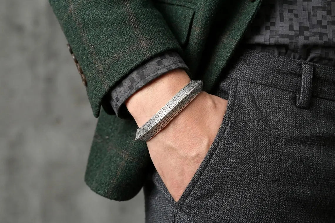 Geometric silver chain bracelet